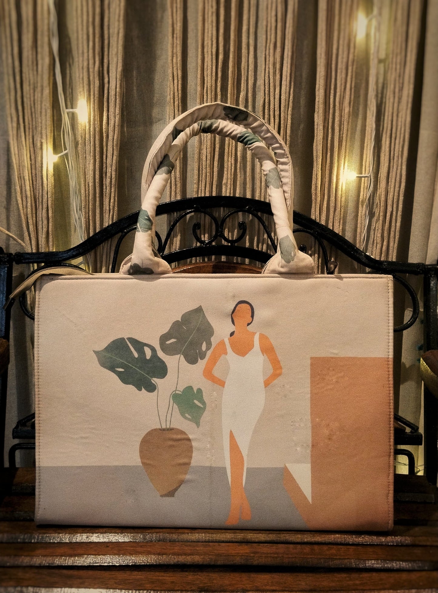 Maati | Minimalist Laptop Tote Bag for Women