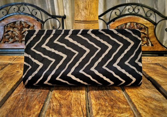 Handcrafted Black & White Zigzag Cotton Clutch