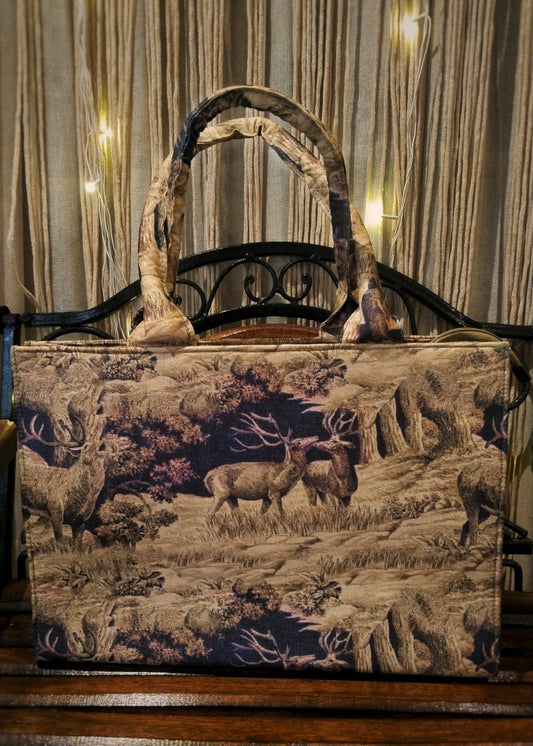 Vanika | Deer Aesthetic Laptop Tote Bag